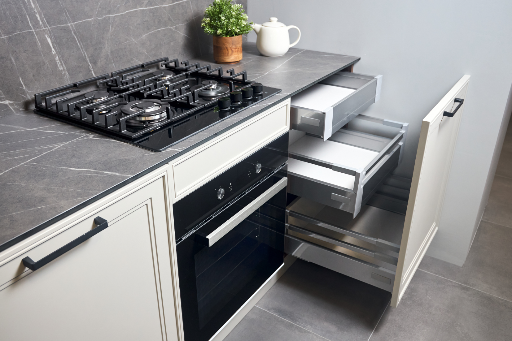 Improving Cooking Experiences with Sliding Shelves